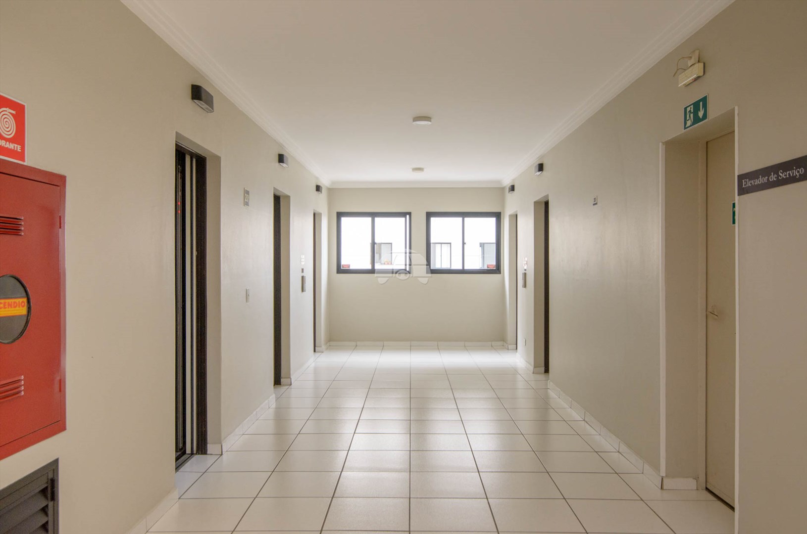 Sala/Conjunto Comercial à venda em Centro, Curitiba — Portal Chave Fácil