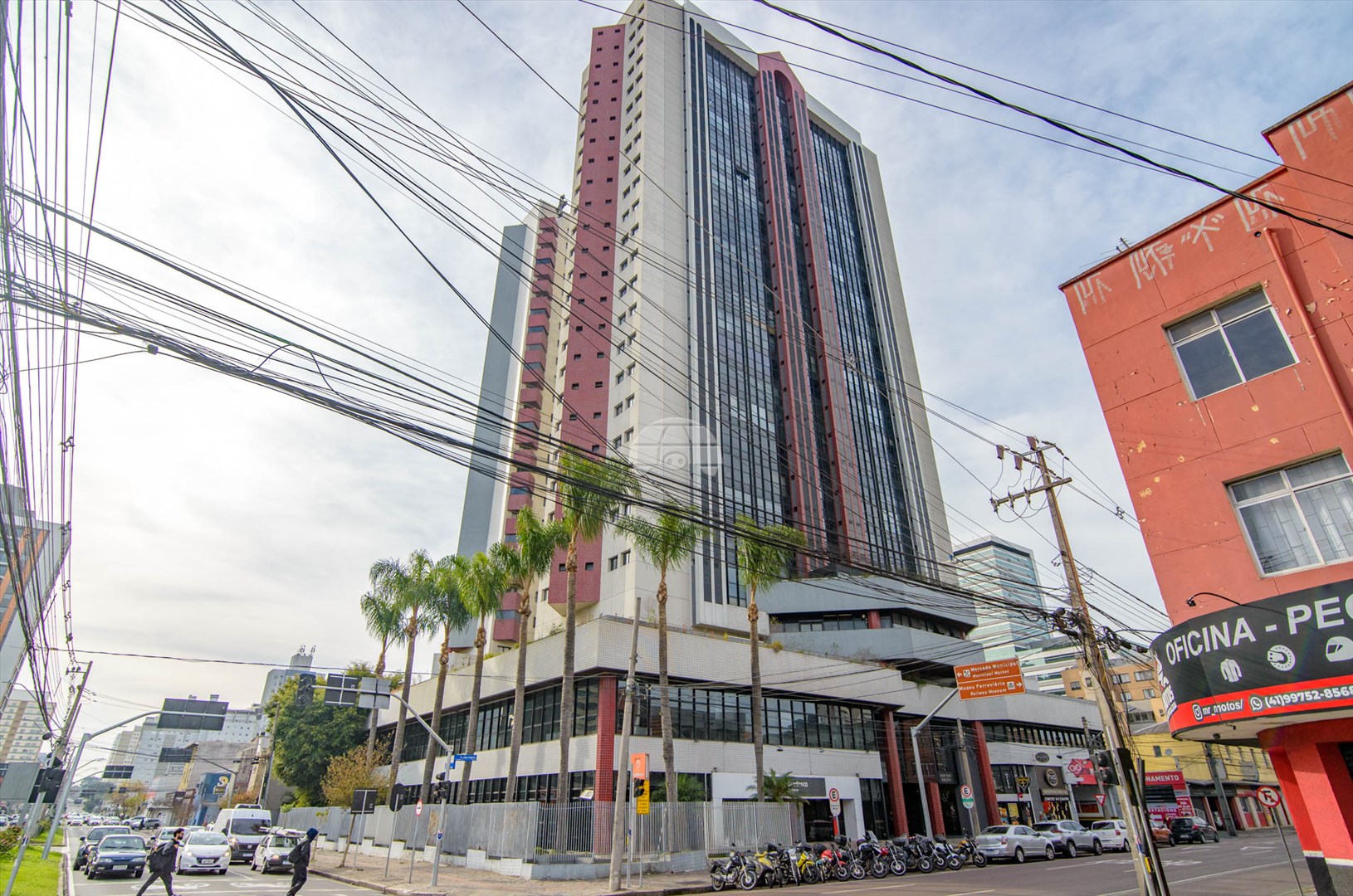 Sala/Conjunto Comercial à venda em Centro, Curitiba — Portal Chave Fácil