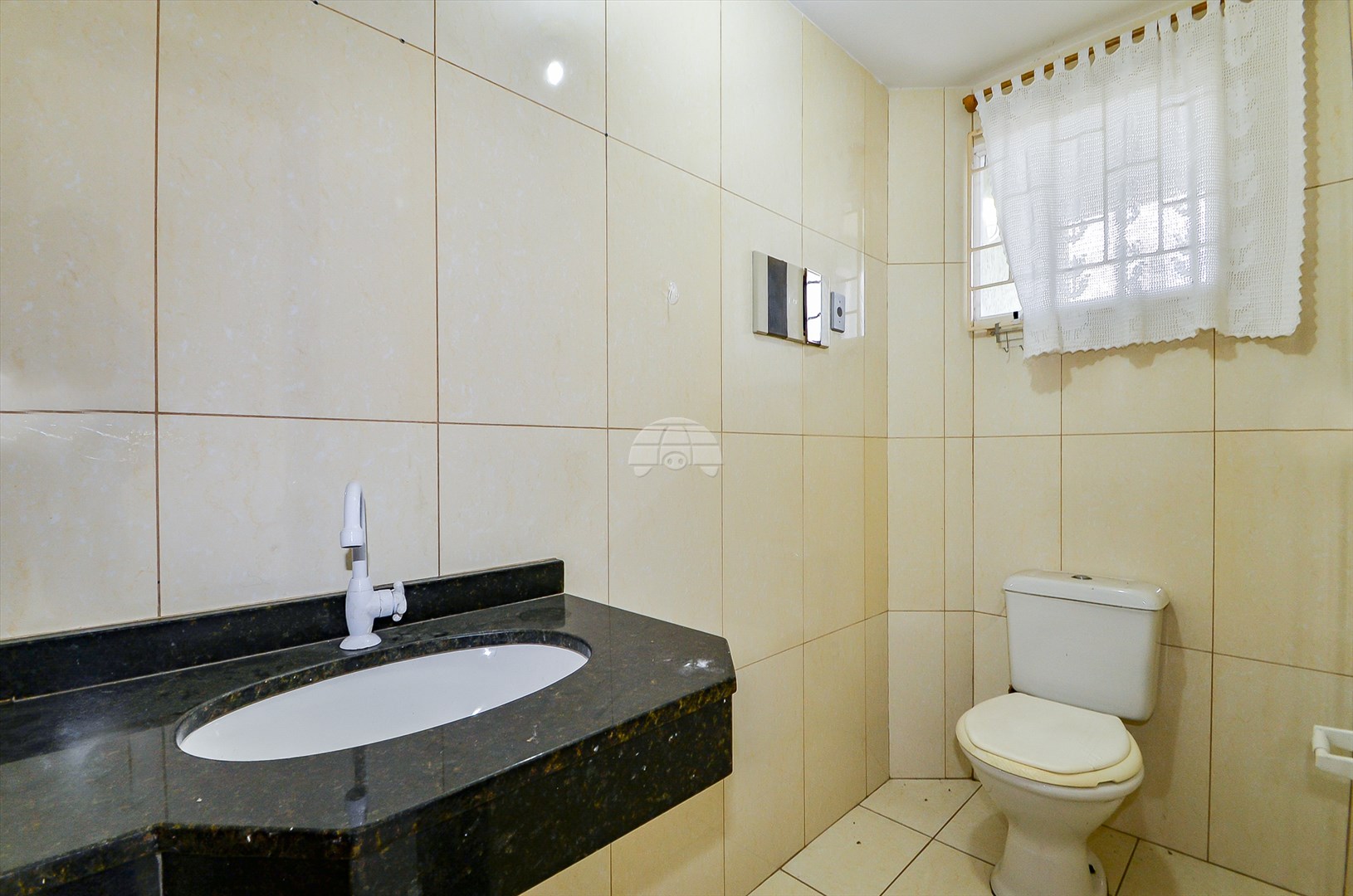 Casa à venda em Boa Vista, Curitiba — MAFI ADMINISTRADORA DE IMOVEIS LTDA