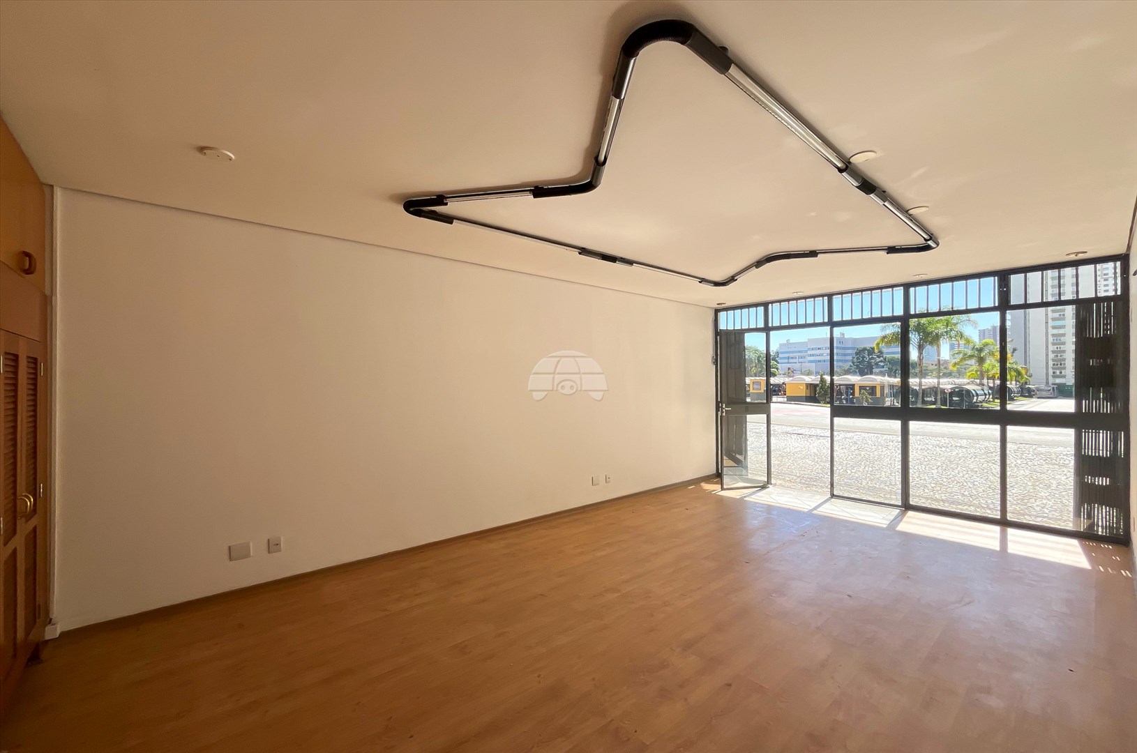 Sala/Conjunto Comercial para alugar em Cabral, Curitiba — Portal Chave Fácil