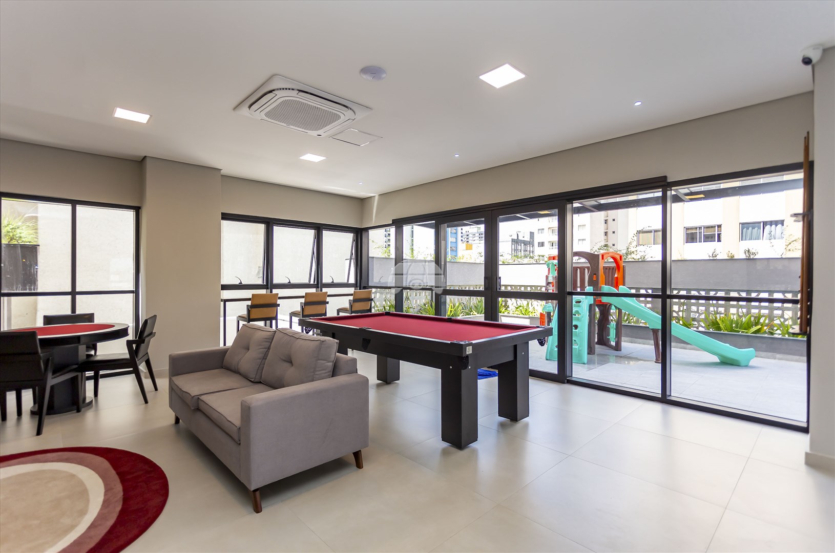 Apartamento à venda em Centro, Curitiba — TESTE 12342