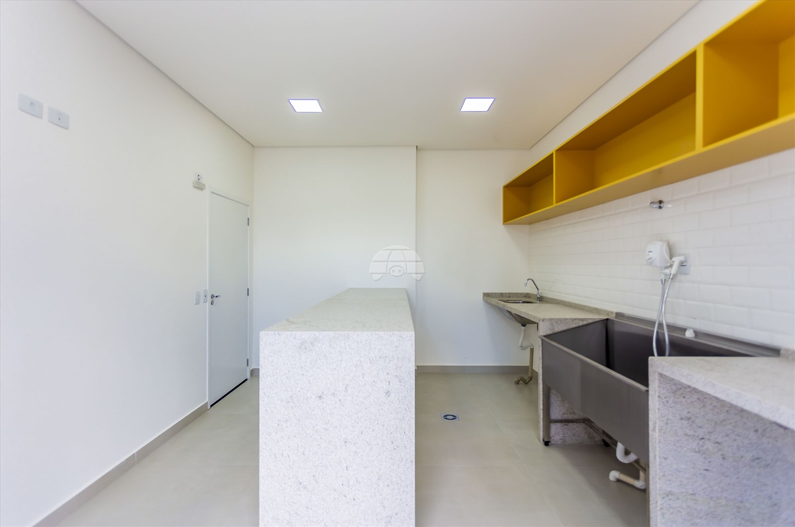 Apartamento à venda em Centro, Curitiba — TESTE 12342