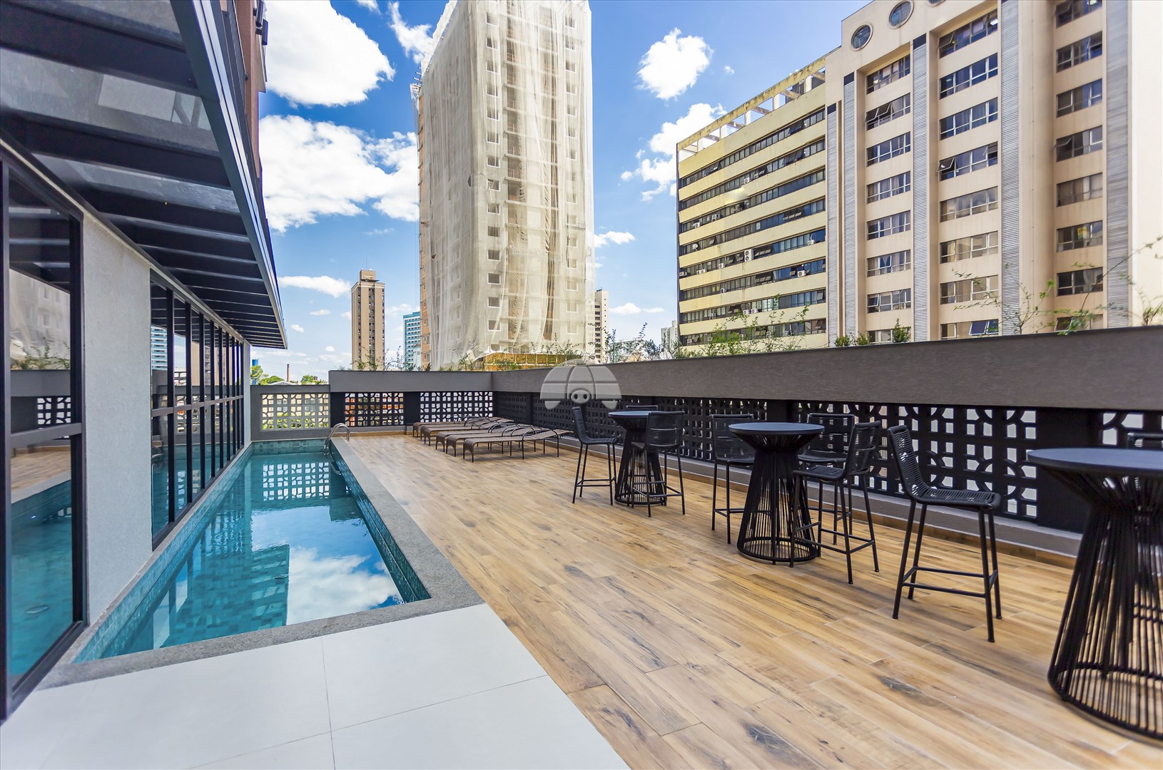 Apartamento à venda em Centro, Curitiba — TESTE 12342