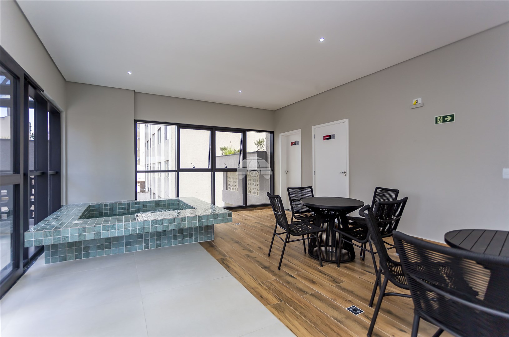 Apartamento à venda em Centro, Curitiba — TESTE 12342