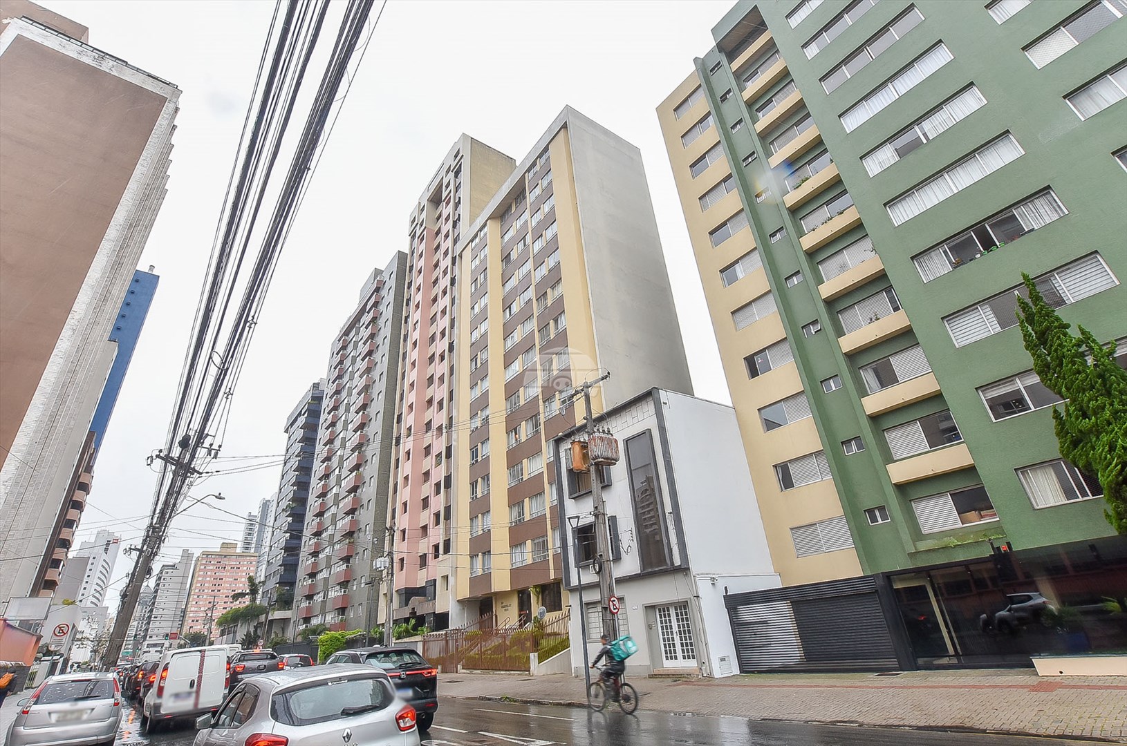 Apartamento à venda em Centro, Curitiba — Toyo Imóveis - Curitiba/PR
