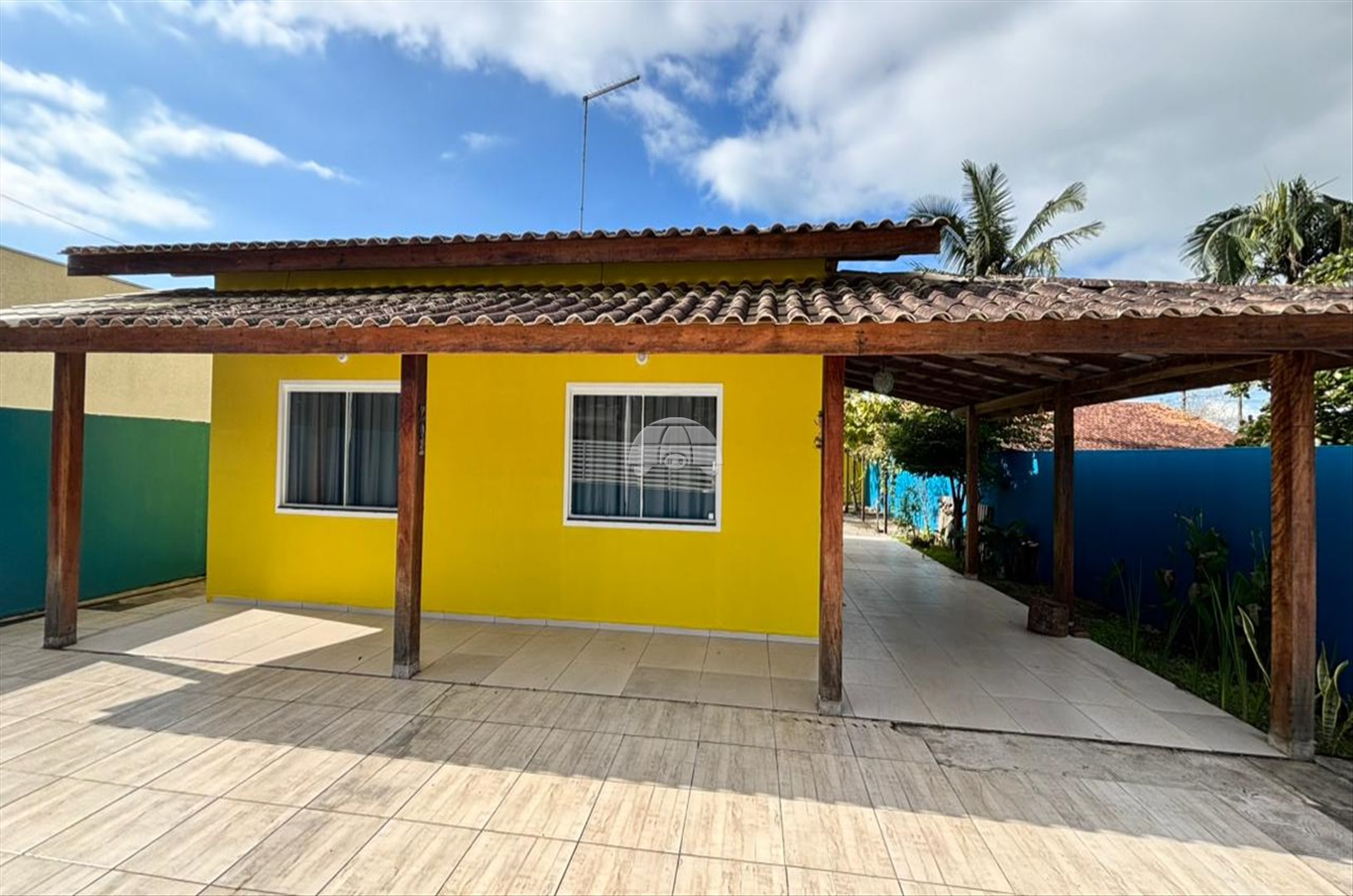 Casa para alugar em Barra Do Saí, Itapoá — Portal Chave Fácil