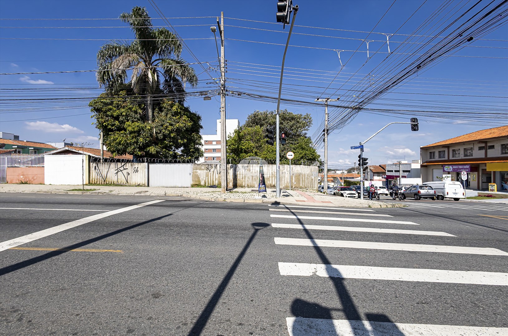 Terreno à venda em Cajuru, Curitiba — Portal Chave Fácil