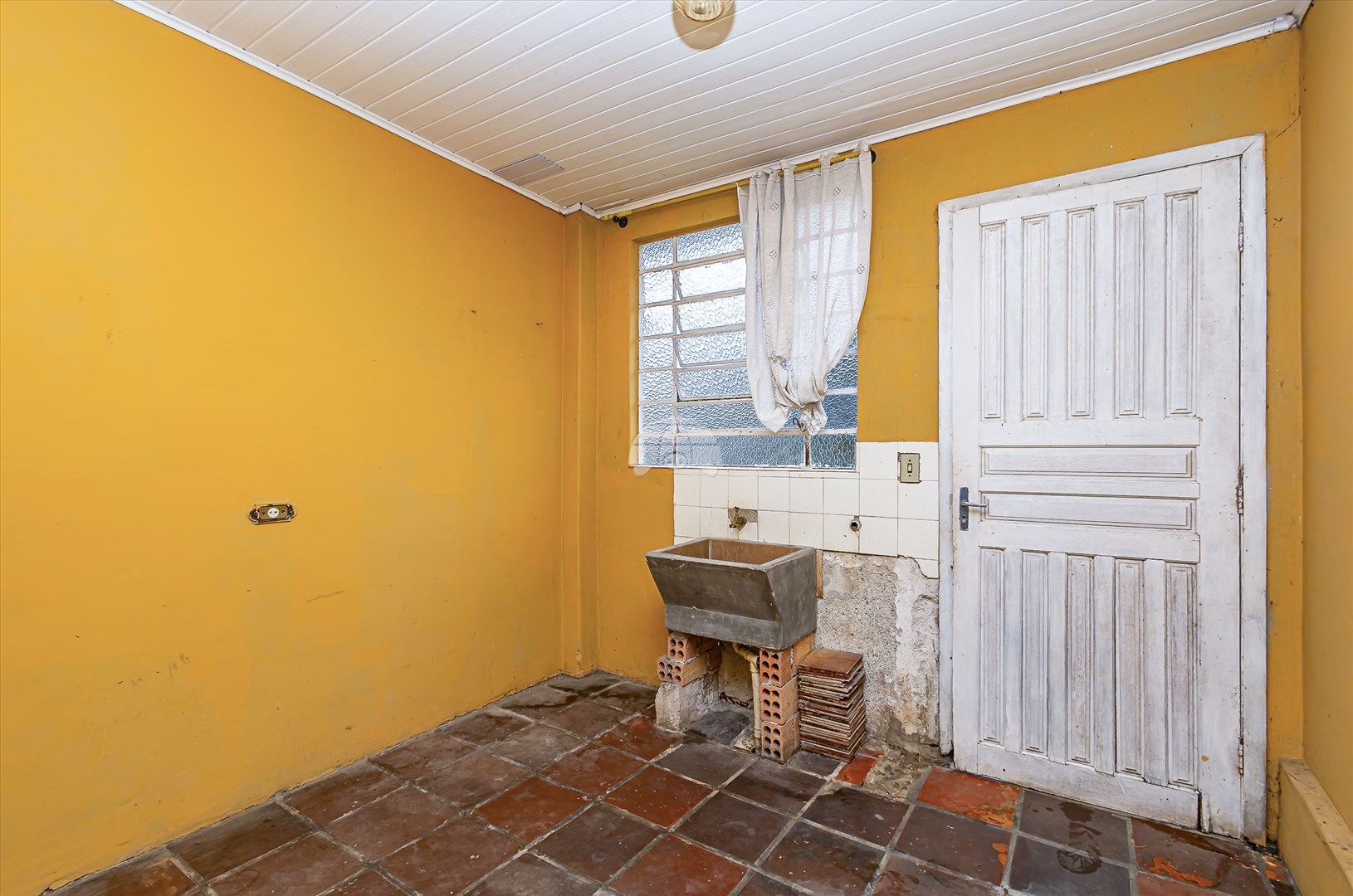 Casa à venda em Barreirinha, Curitiba — TESTE 12342