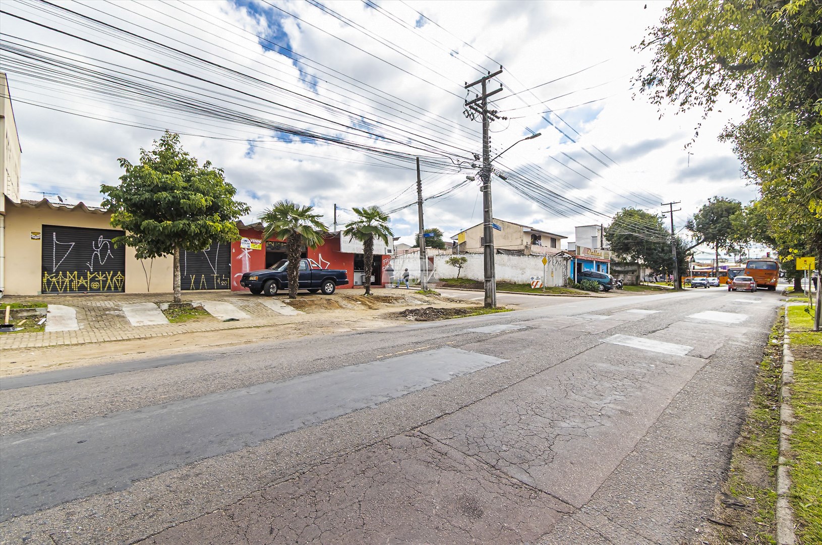 Casa à venda em Boqueirão, Curitiba — Portal Chave Fácil