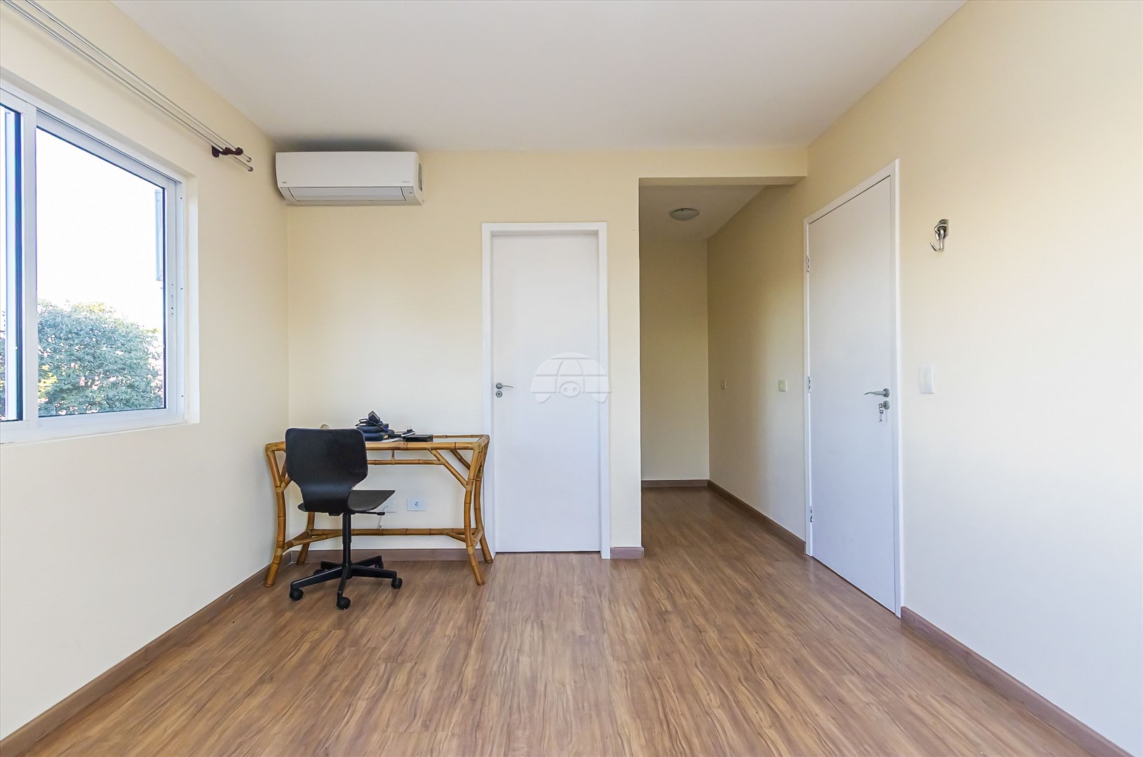 Casa à venda em Abranches, Curitiba — Kondor Imóveis: Imobiliária em Curitiba | Uma imobiliária pra você