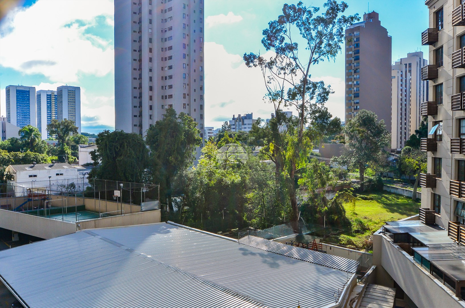 Apartamento à venda em Cristo Rei, Curitiba — Toyo Imóveis - Curitiba/PR