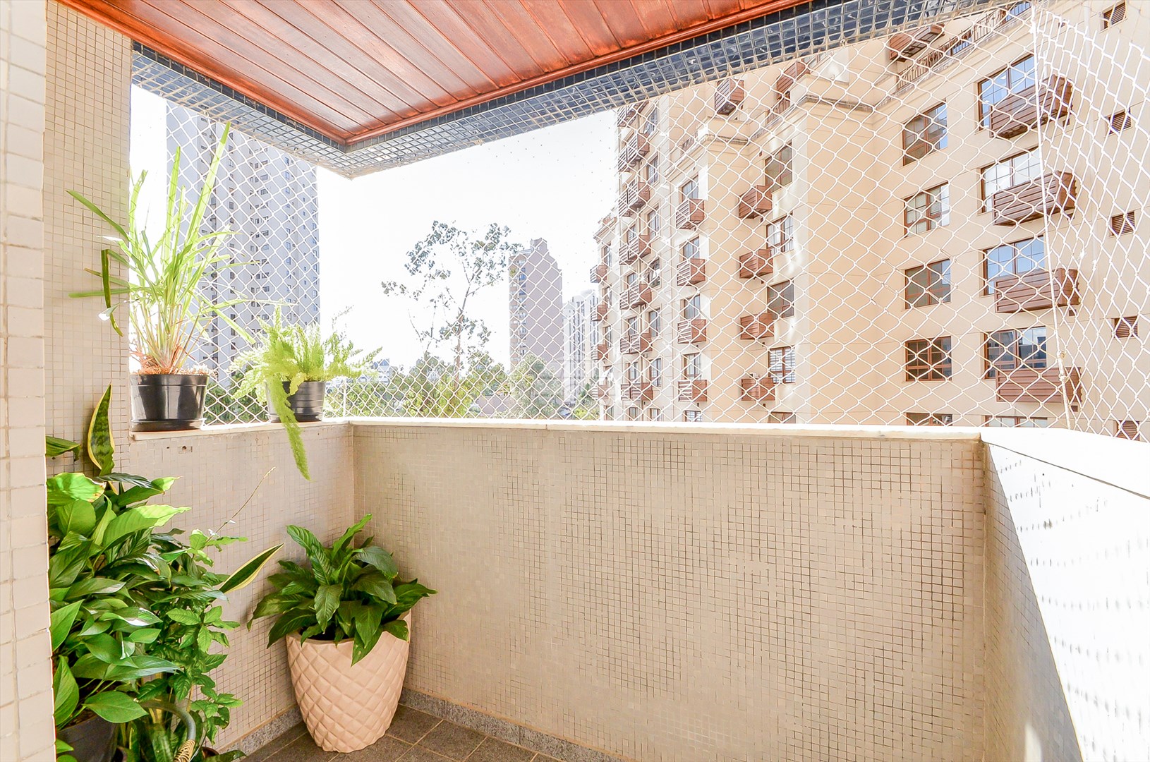 Apartamento à venda em Cristo Rei, Curitiba — Toyo Imóveis - Curitiba/PR
