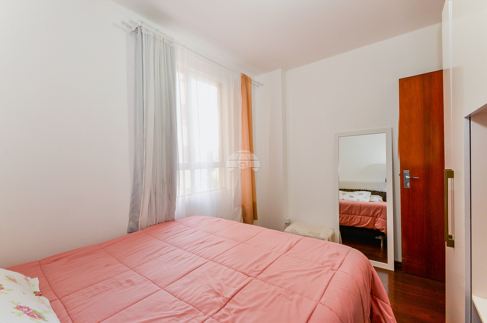 Apartamento à venda em Cristo Rei, Curitiba — Toyo Imóveis - Curitiba/PR