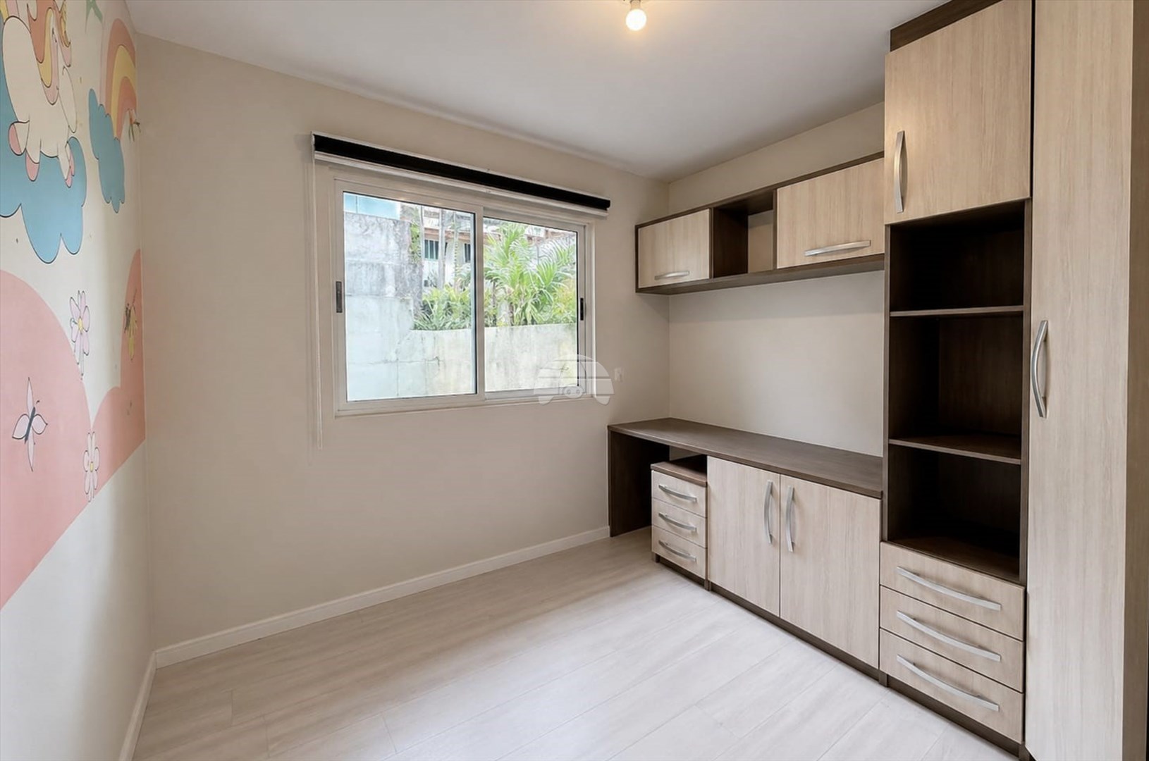 Casa à venda em São Braz, Curitiba — GOMES CONSULTOR IMOBILIARIO LTDA.