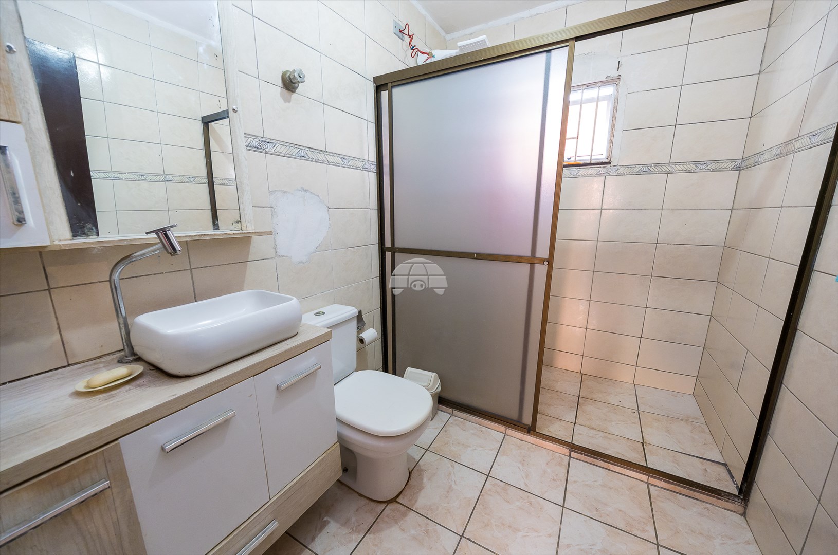 Casa à venda em Sítio Cercado, Curitiba — GOMES CONSULTOR IMOBILIARIO LTDA.