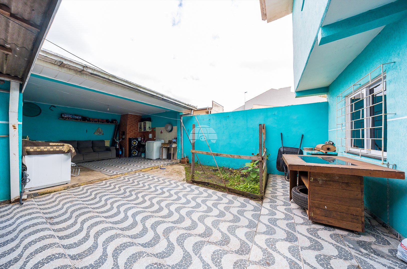 Casa à venda em Sítio Cercado, Curitiba — GOMES CONSULTOR IMOBILIARIO LTDA.