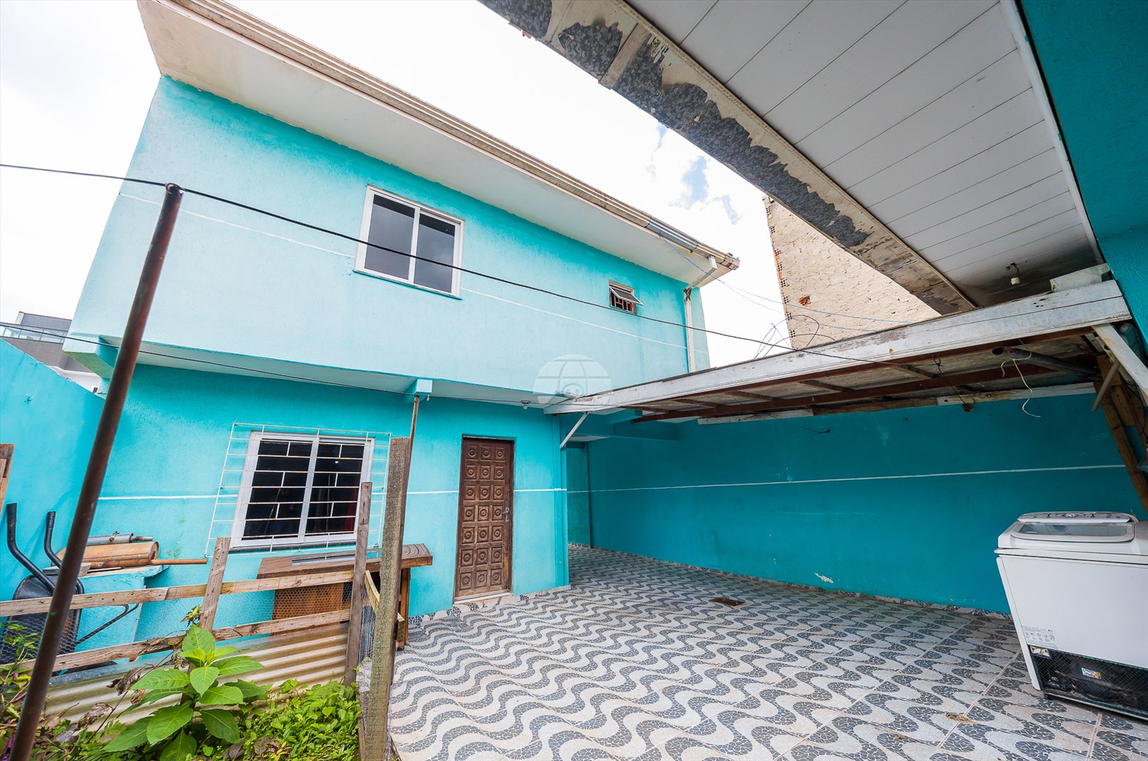 Casa à venda em Sítio Cercado, Curitiba — GOMES CONSULTOR IMOBILIARIO LTDA.