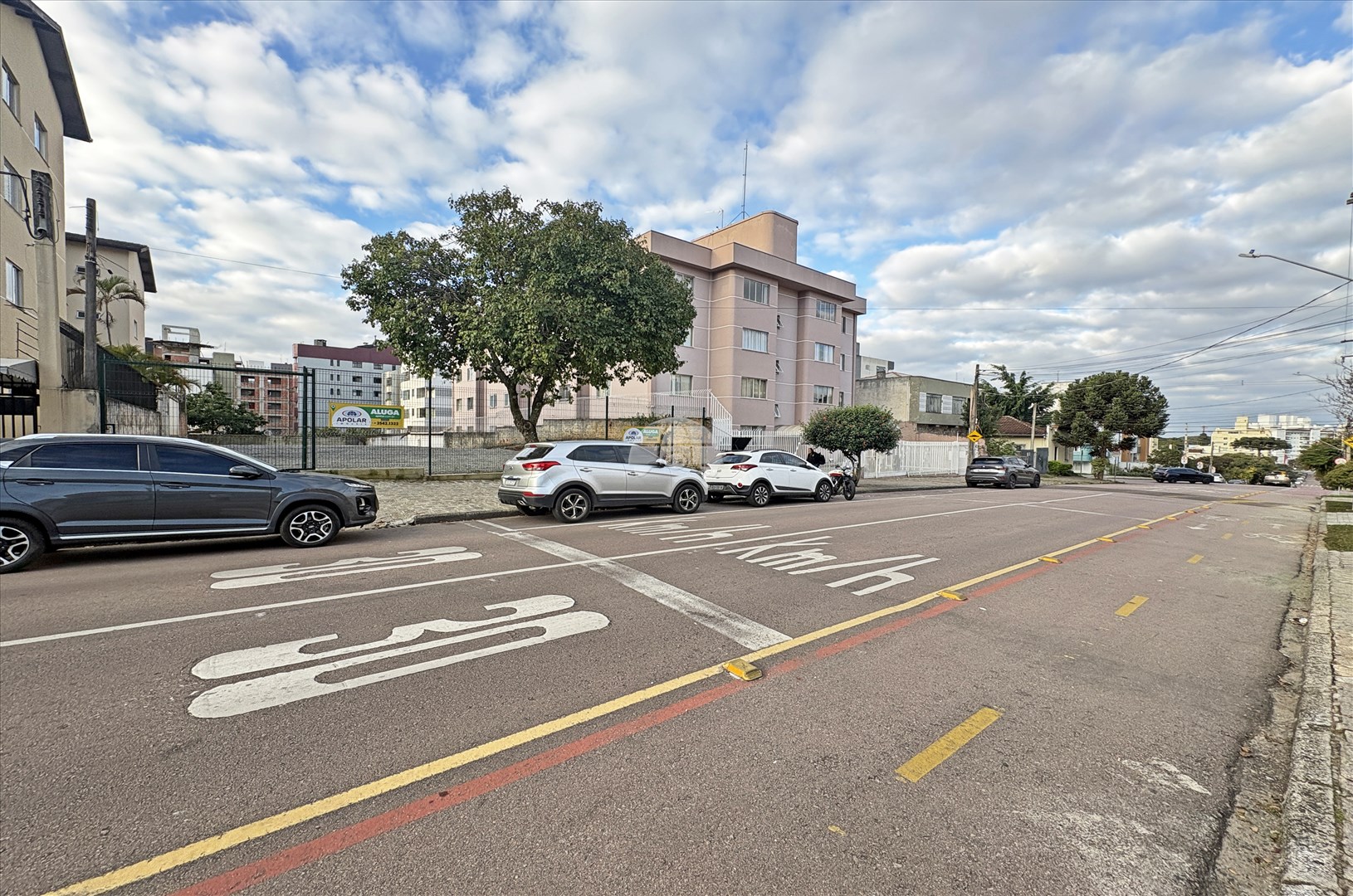 Terreno/Área para alugar em Água Verde, Curitiba — Imobiliária Andrade