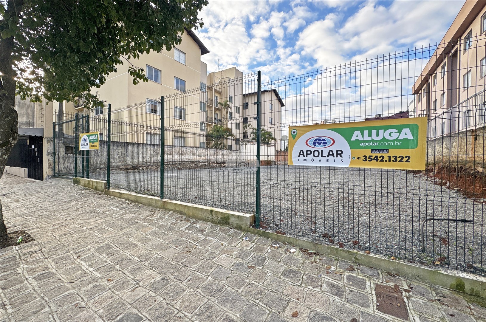 Terreno/Área para alugar em Água Verde, Curitiba — Portal Chave Fácil