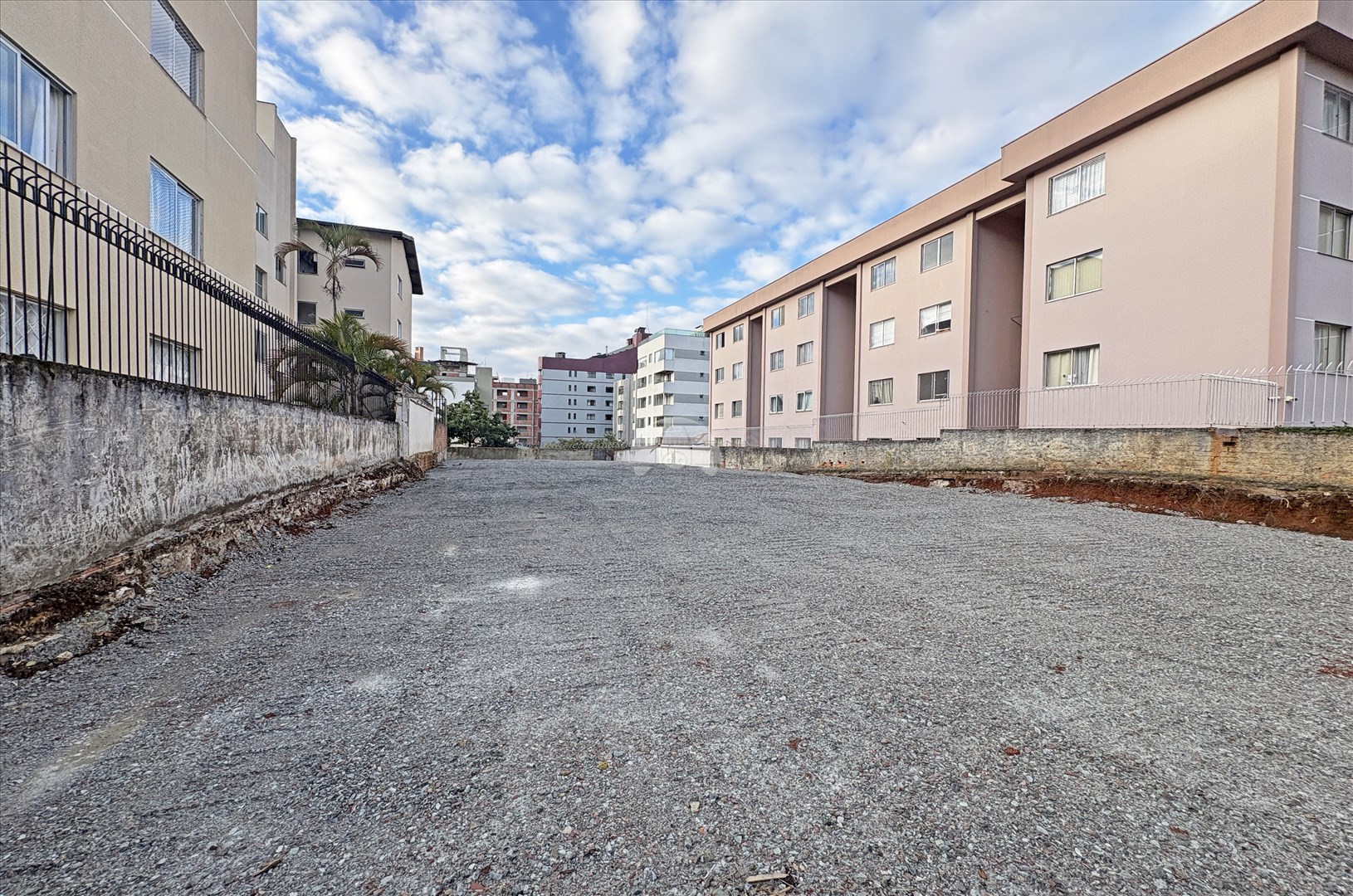 Terreno/Área para alugar em Água Verde, Curitiba — Portal Chave Fácil