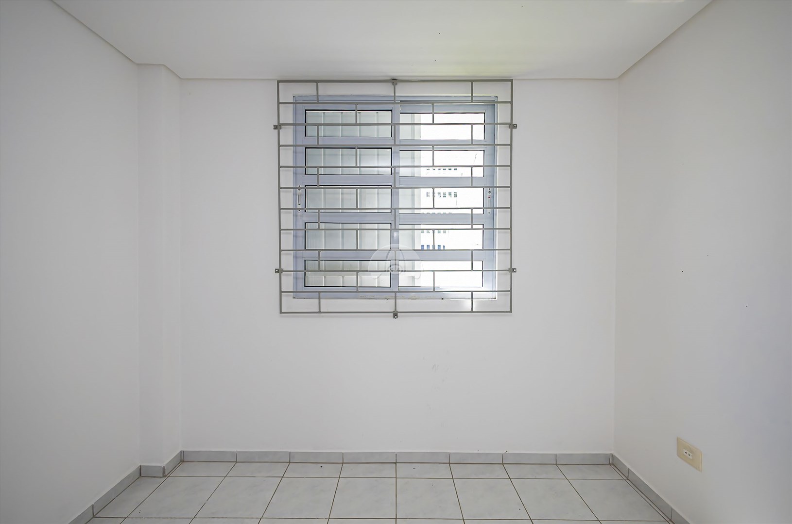 Casa à venda em Boa Vista, Curitiba — Imobiliária Razão