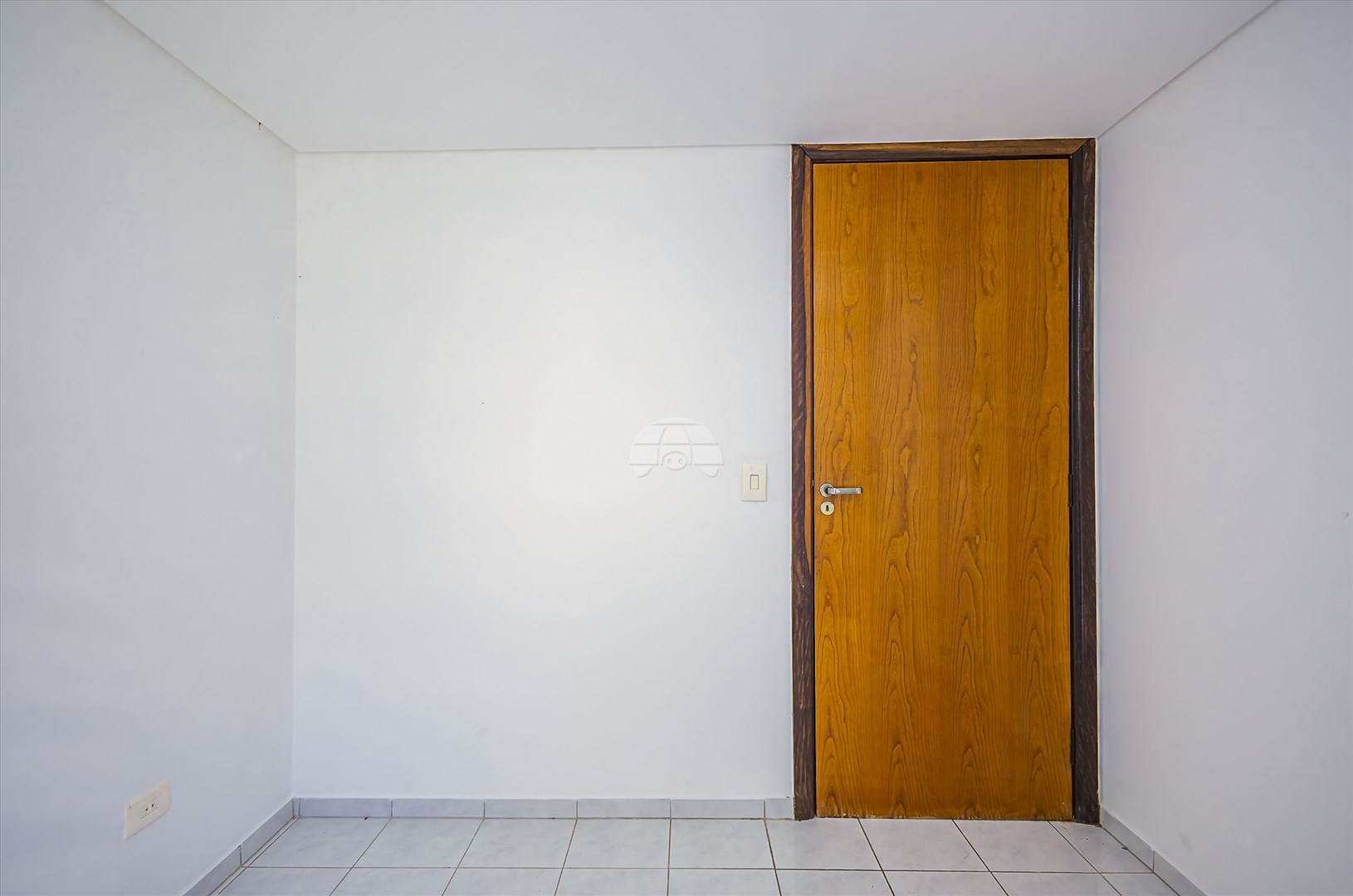 Casa à venda em Boa Vista, Curitiba — Imobiliária Razão