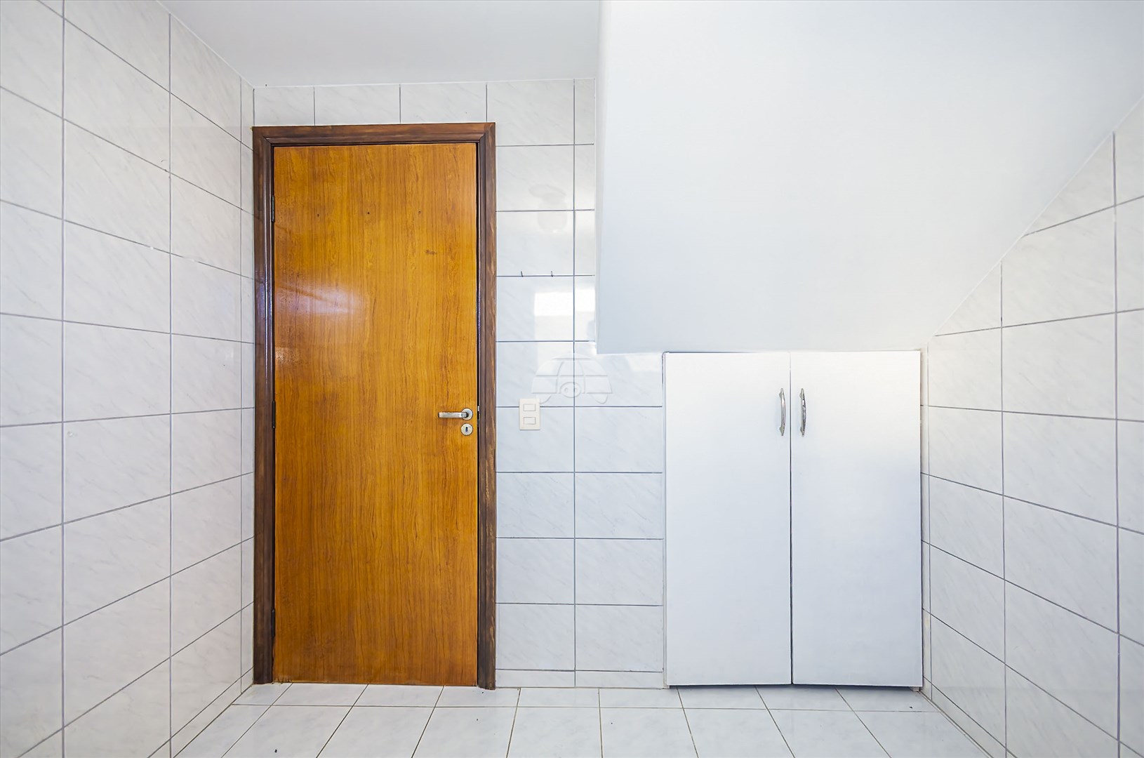 Casa à venda em Boa Vista, Curitiba — Imobiliária Razão
