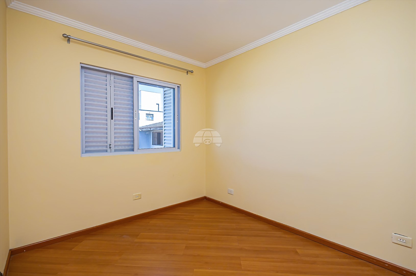 Casa à venda em Boa Vista, Curitiba — Imobiliária Razão