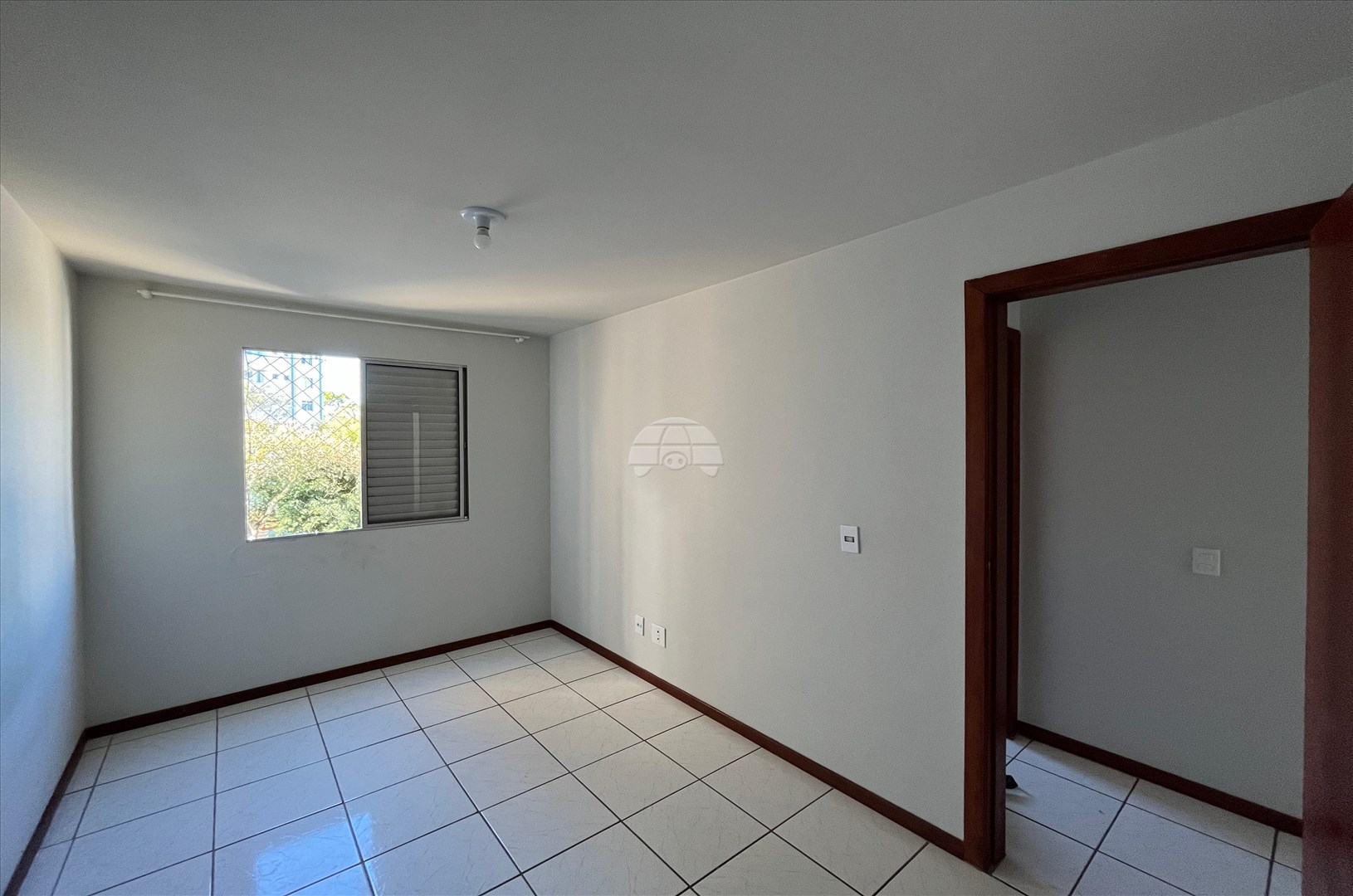 Apartamento à venda em Cabral, Curitiba — Imobiliária Razão
