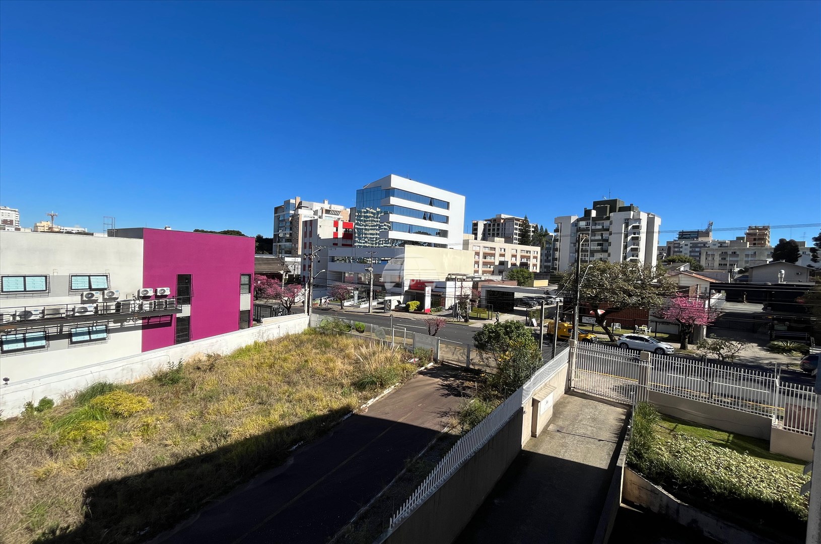 Apartamento à venda em Cabral, Curitiba — Imobiliária Razão