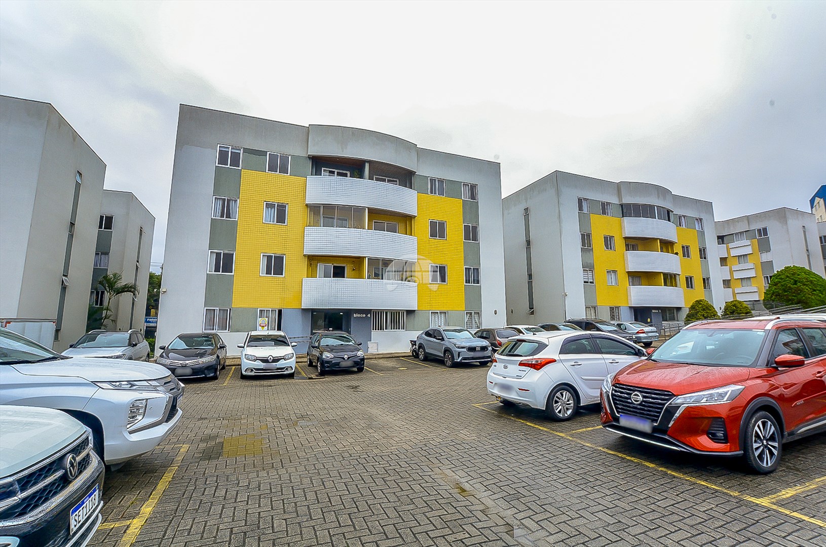Apartamento à venda em Hauer, Curitiba — Portal Chave Fácil