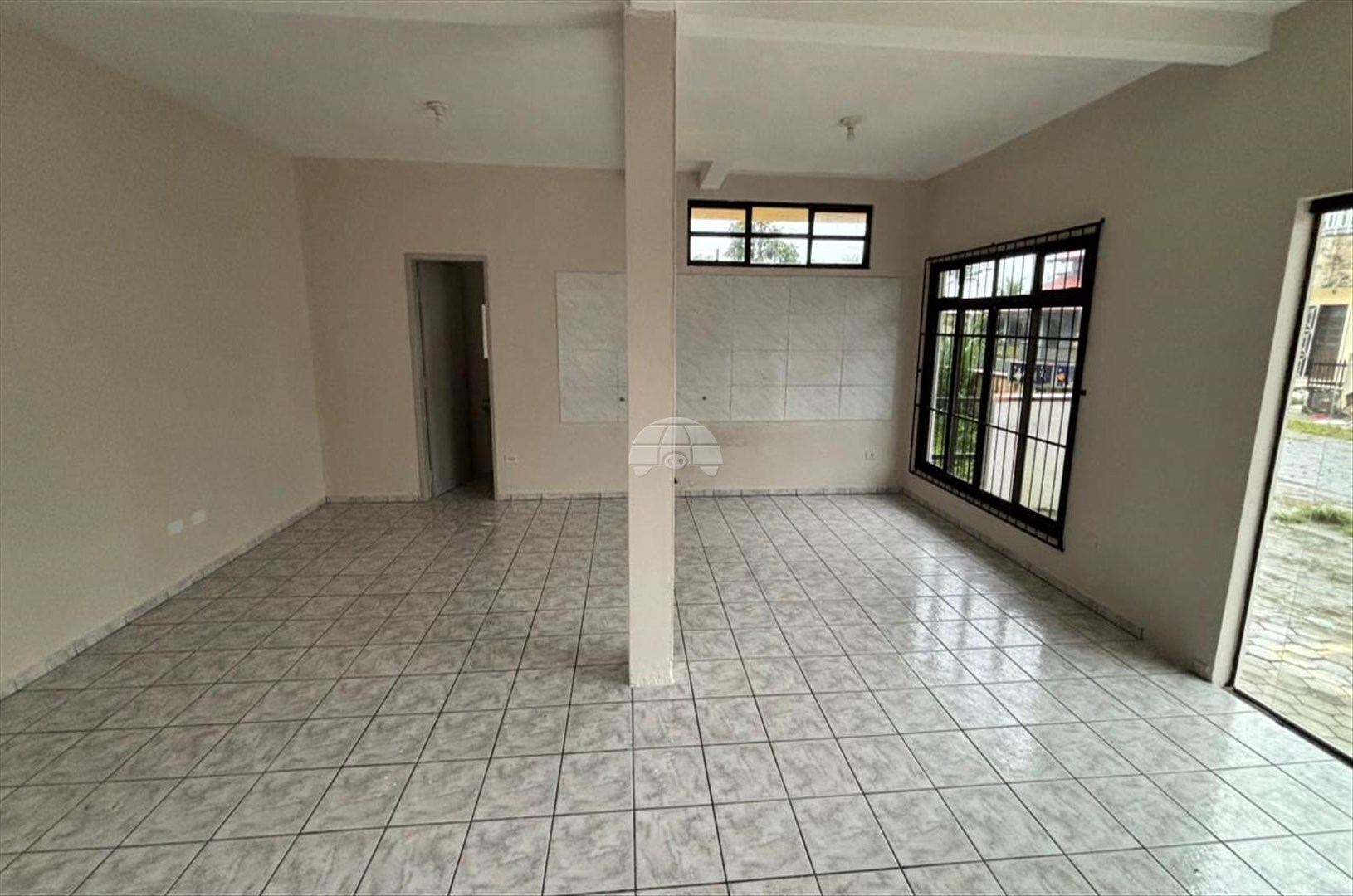 Sala/Conjunto Comercial para alugar em Centro, Itapoá — Portal Chave Fácil