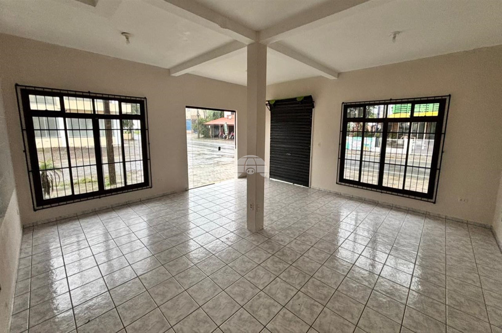 Sala/Conjunto Comercial para alugar em Centro, Itapoá — Portal Chave Fácil