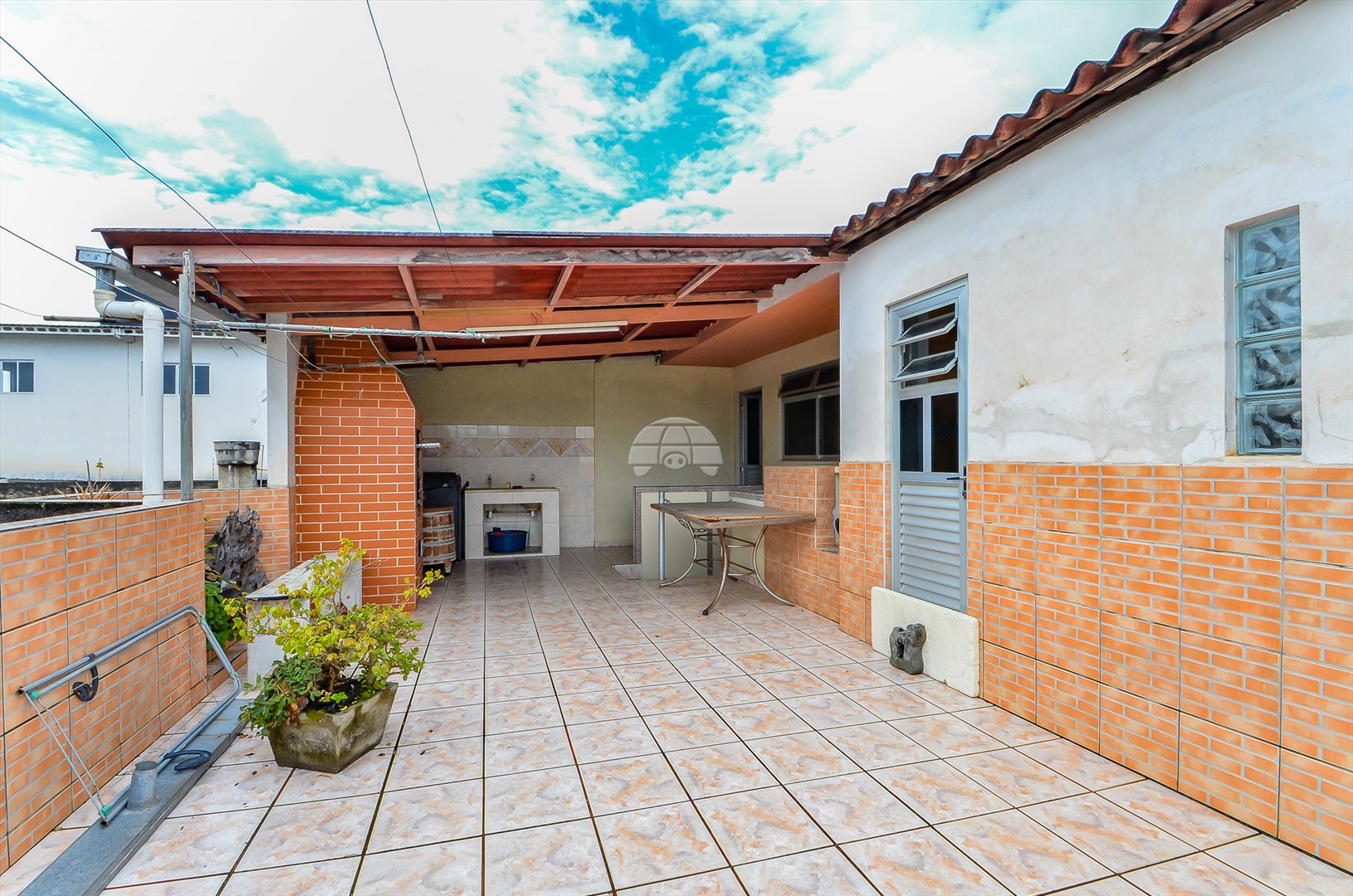Casa à venda em Santa Cândida, Curitiba — Kondor Imóveis: Imobiliária em Curitiba | Uma imobiliária pra você