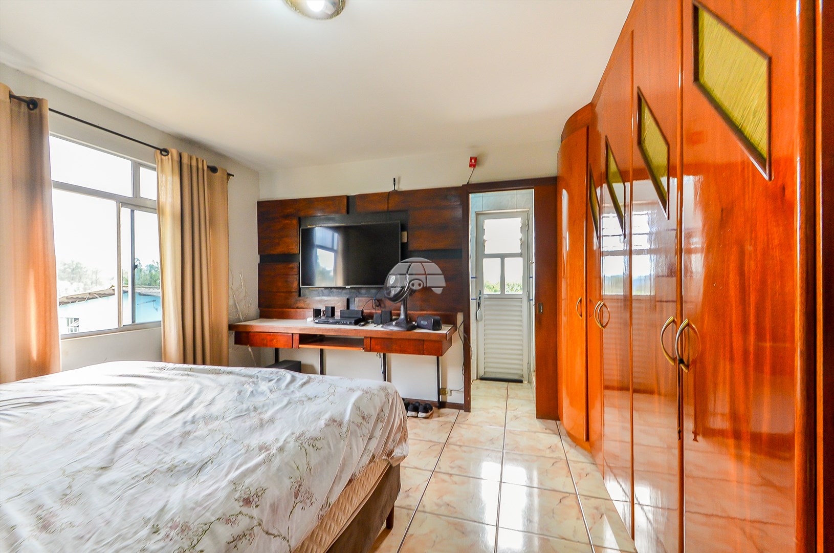 Casa à venda em Santa Cândida, Curitiba — Kondor Imóveis: Imobiliária em Curitiba | Uma imobiliária pra você