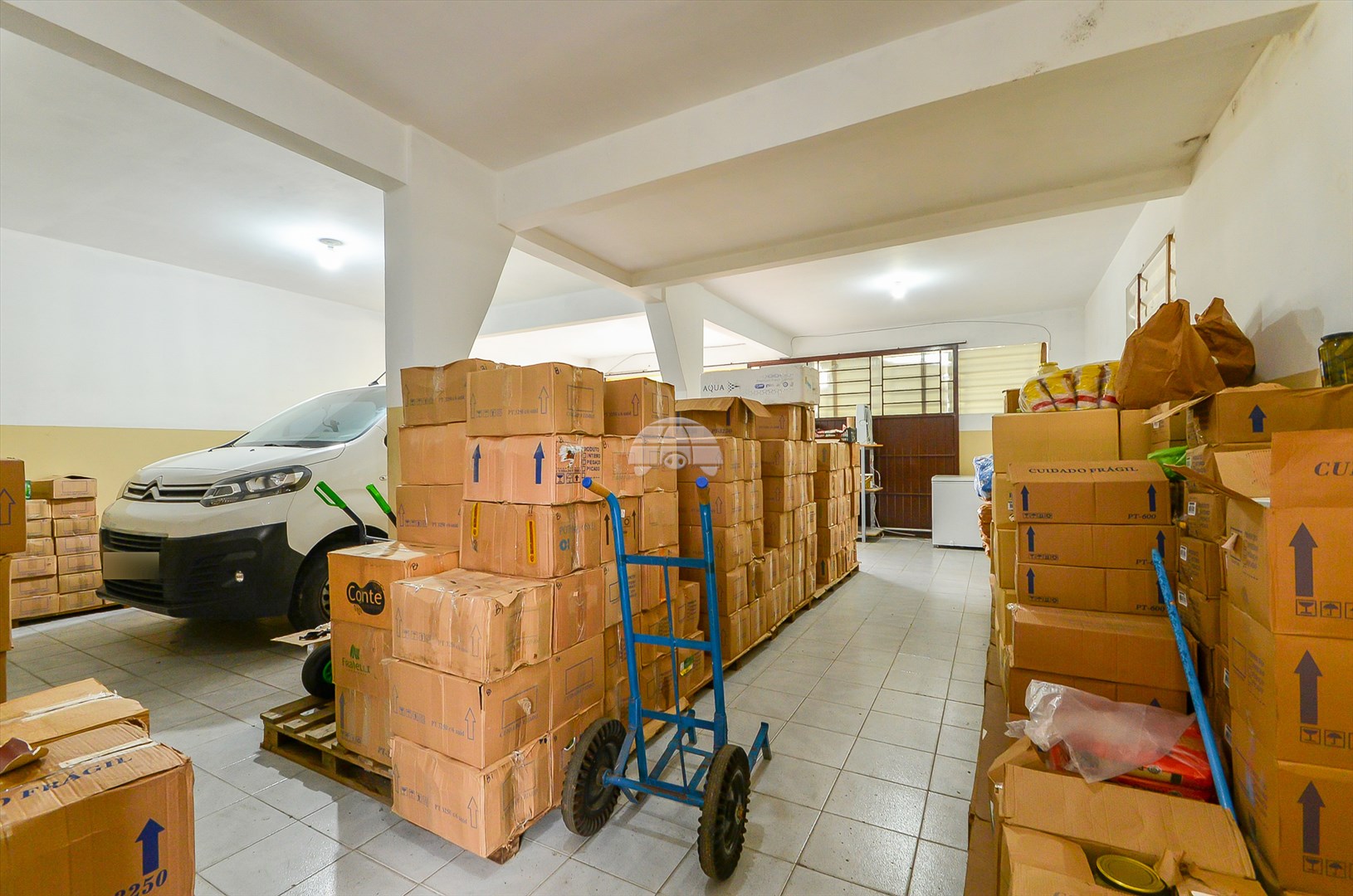 Casa à venda em Santa Cândida, Curitiba — Kondor Imóveis: Imobiliária em Curitiba | Uma imobiliária pra você