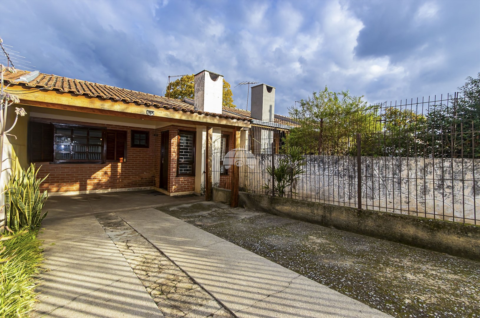 Casa à venda em Cajuru, Curitiba — Portal Chave Fácil