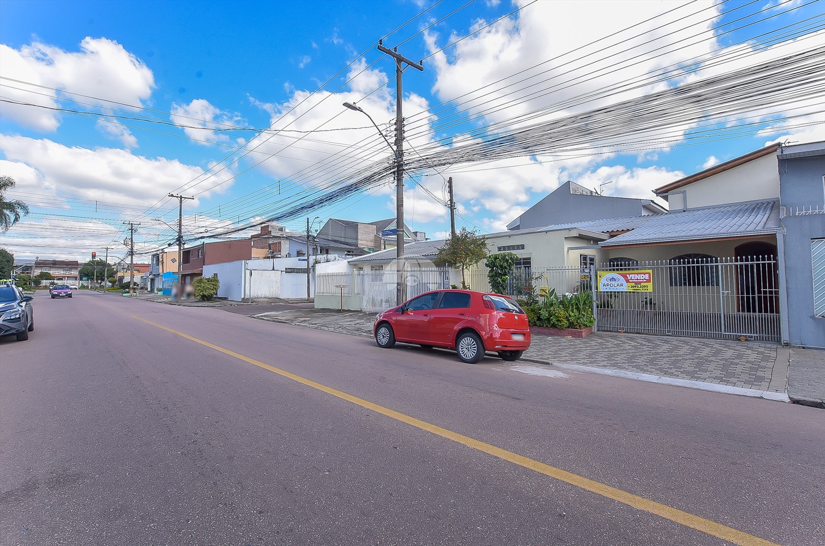 Casa à venda em Sítio Cercado, Curitiba — GOMES CONSULTOR IMOBILIARIO LTDA.