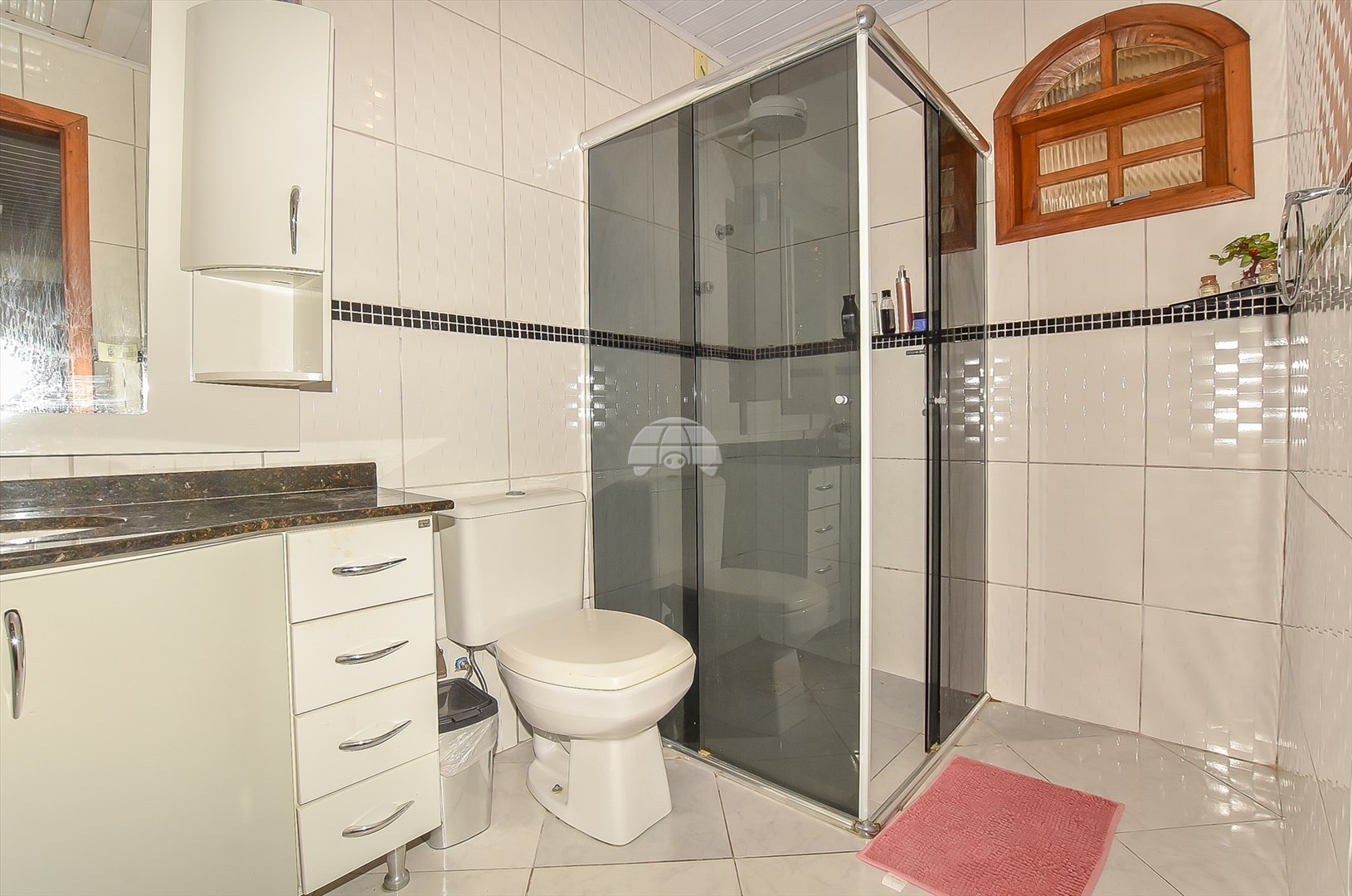 Casa à venda em Sítio Cercado, Curitiba — GOMES CONSULTOR IMOBILIARIO LTDA.