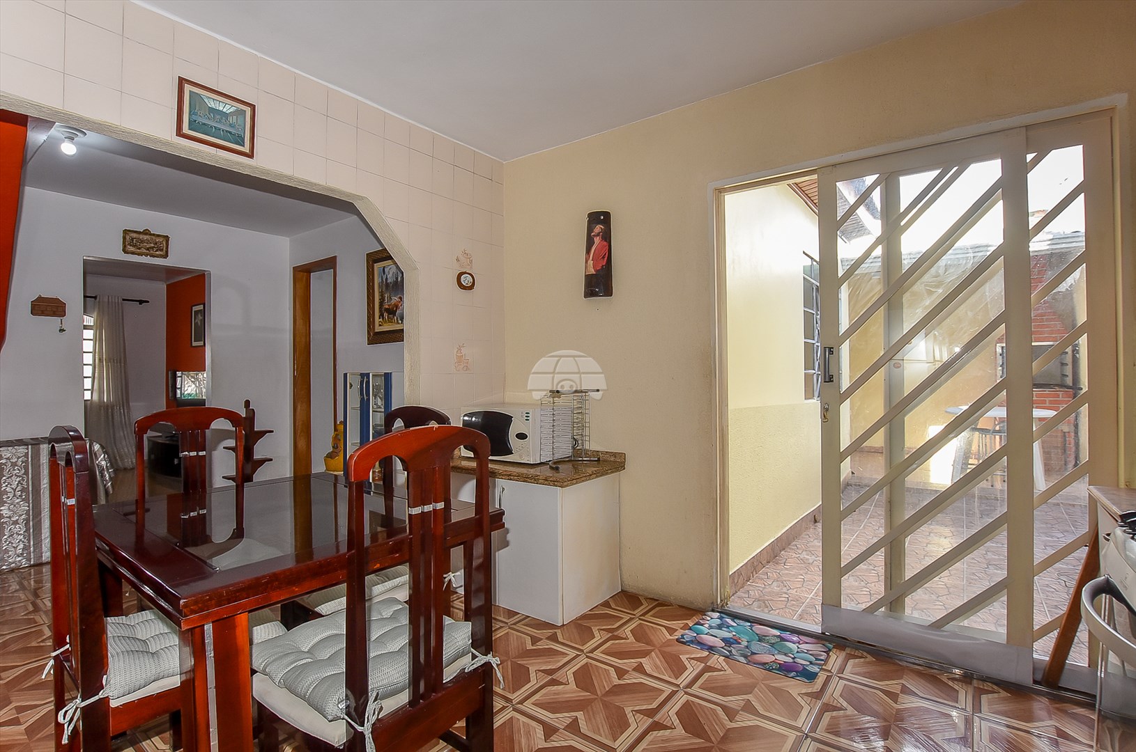 Casa à venda em Sítio Cercado, Curitiba — GOMES CONSULTOR IMOBILIARIO LTDA.