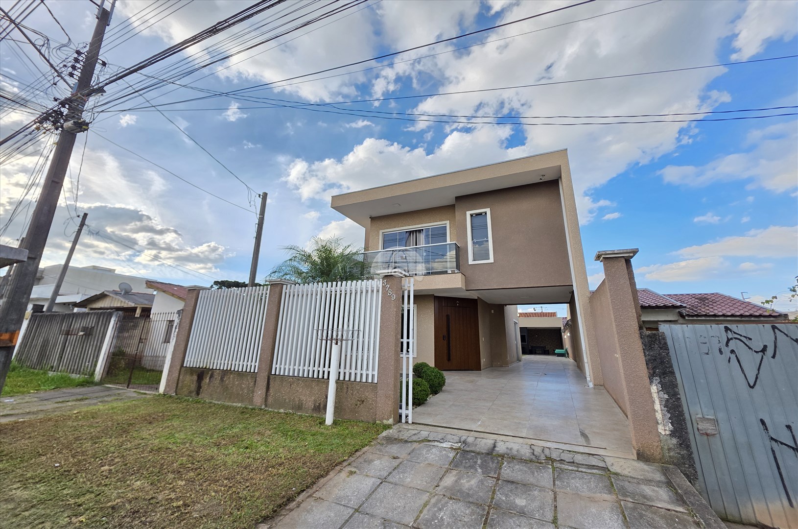 Sobrado à venda em Iná, São José dos Pinhais — Portal Chave Fácil