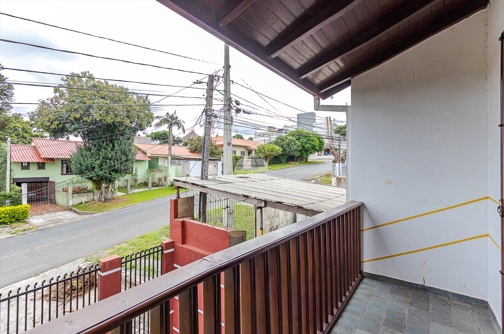 Casa à venda em Tingui, Curitiba — MAFI ADMINISTRADORA DE IMOVEIS LTDA