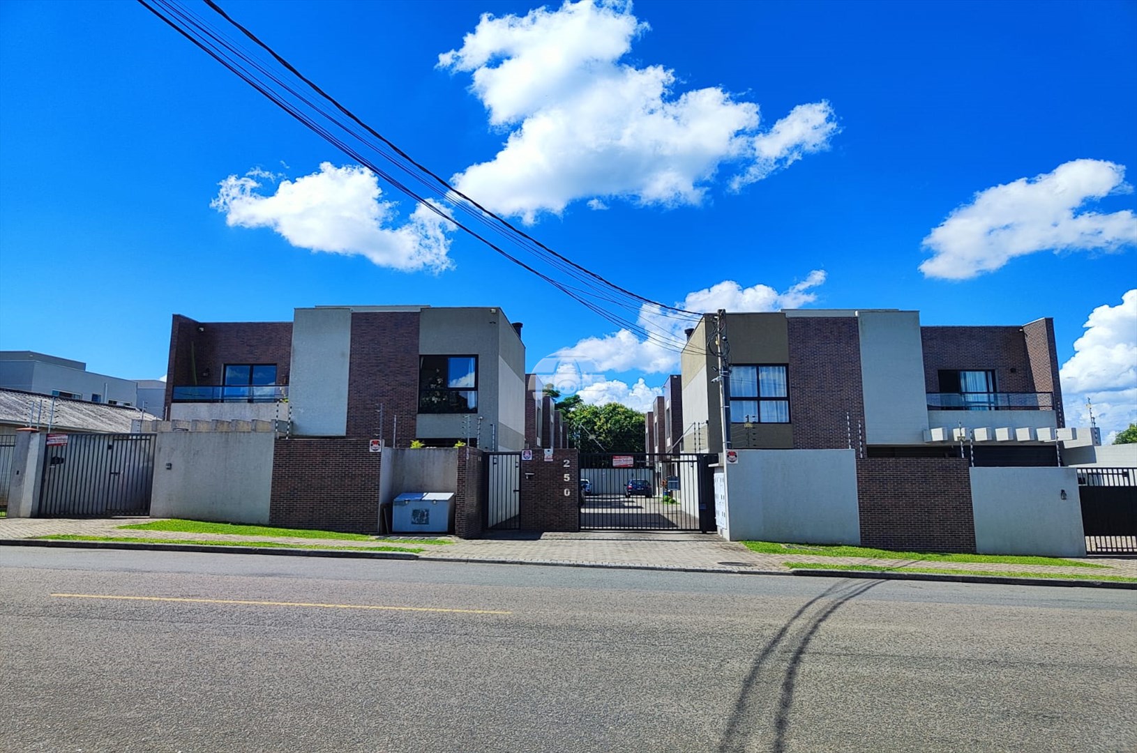 Sobrado à venda em Santa Felicidade, Curitiba — Portal Chave Fácil
