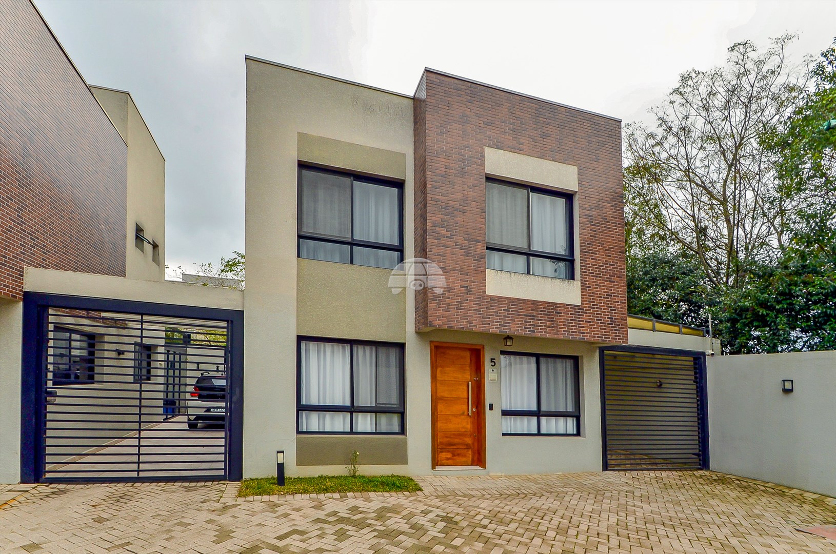 Sobrado à venda em Santa Felicidade, Curitiba — Portal Chave Fácil