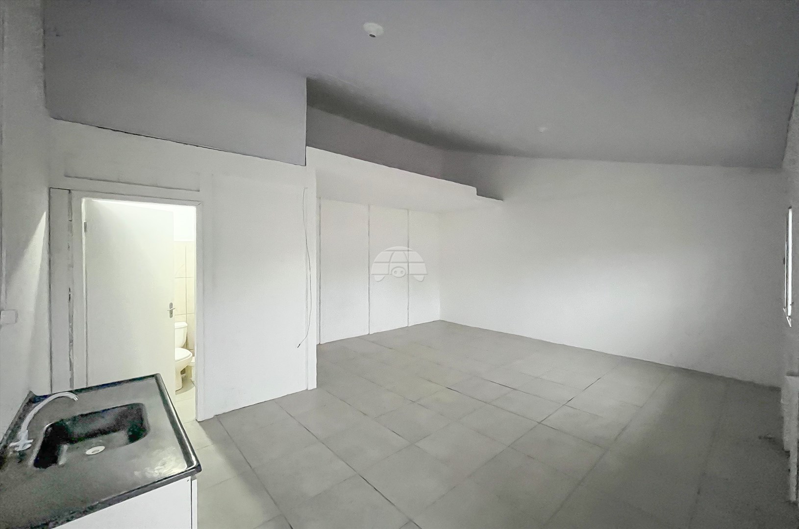 Casa para alugar em Lindóia, Curitiba — Portal Chave Fácil