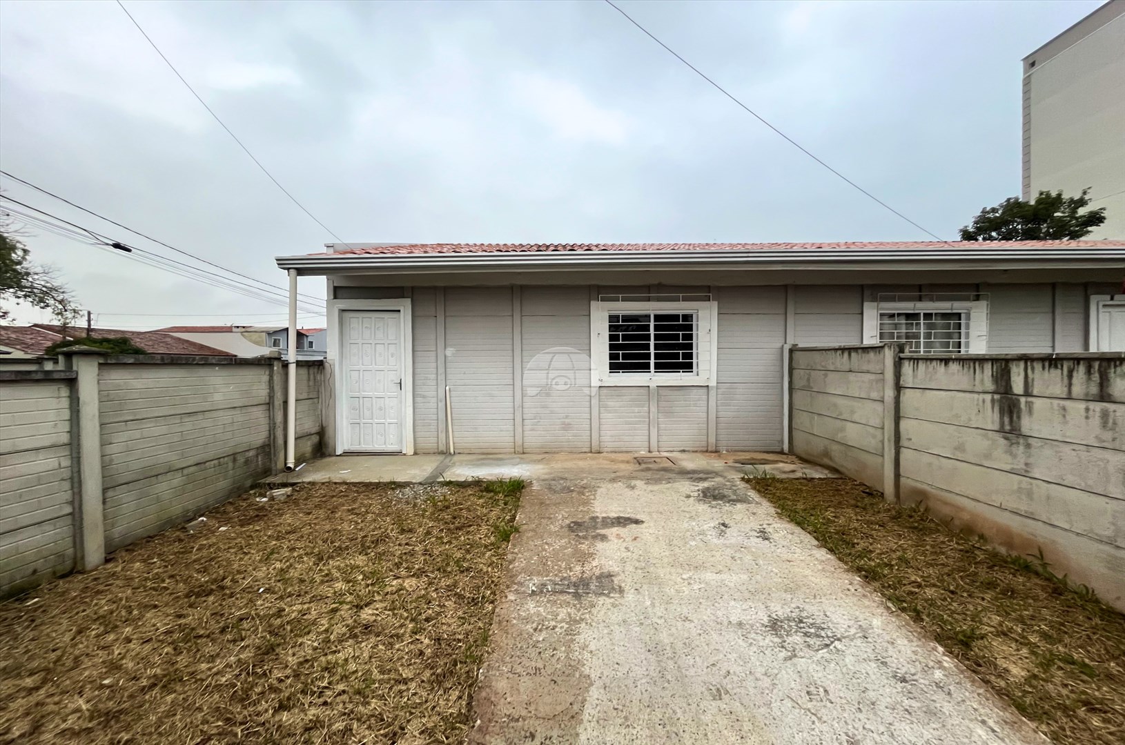 Casa para alugar em Lindóia, Curitiba — Portal Chave Fácil