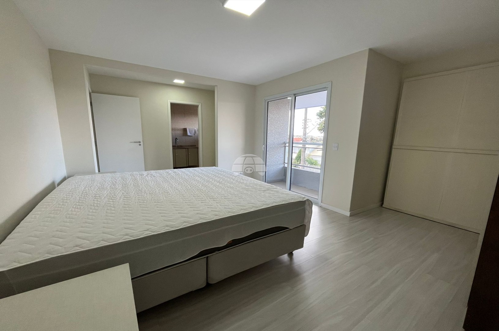 Casa à venda em Barreirinha, Curitiba — TESTE 12342