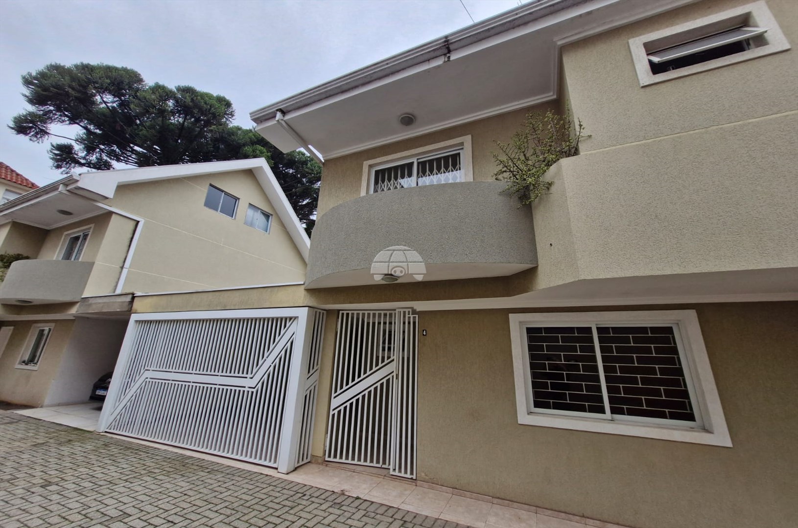 Casa à venda em Boqueirão, Curitiba — Portal Chave Fácil