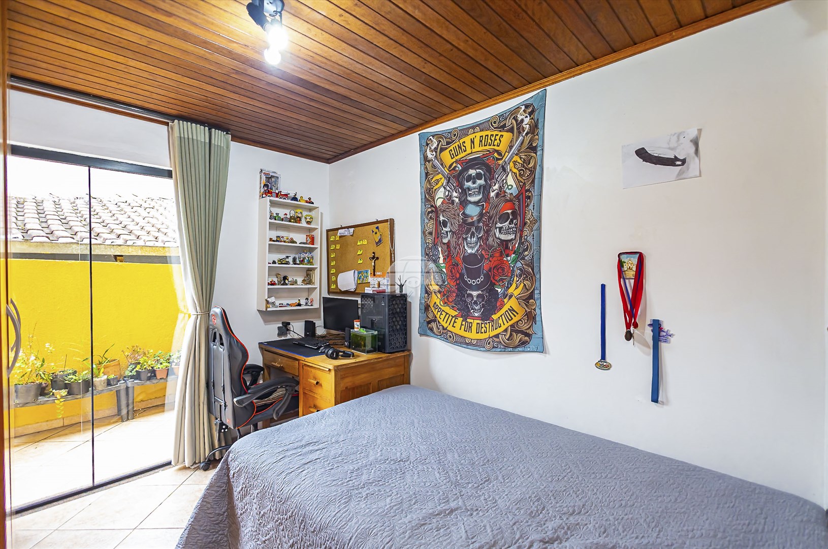 Casa à venda em São Braz, Curitiba — GOMES CONSULTOR IMOBILIARIO LTDA.