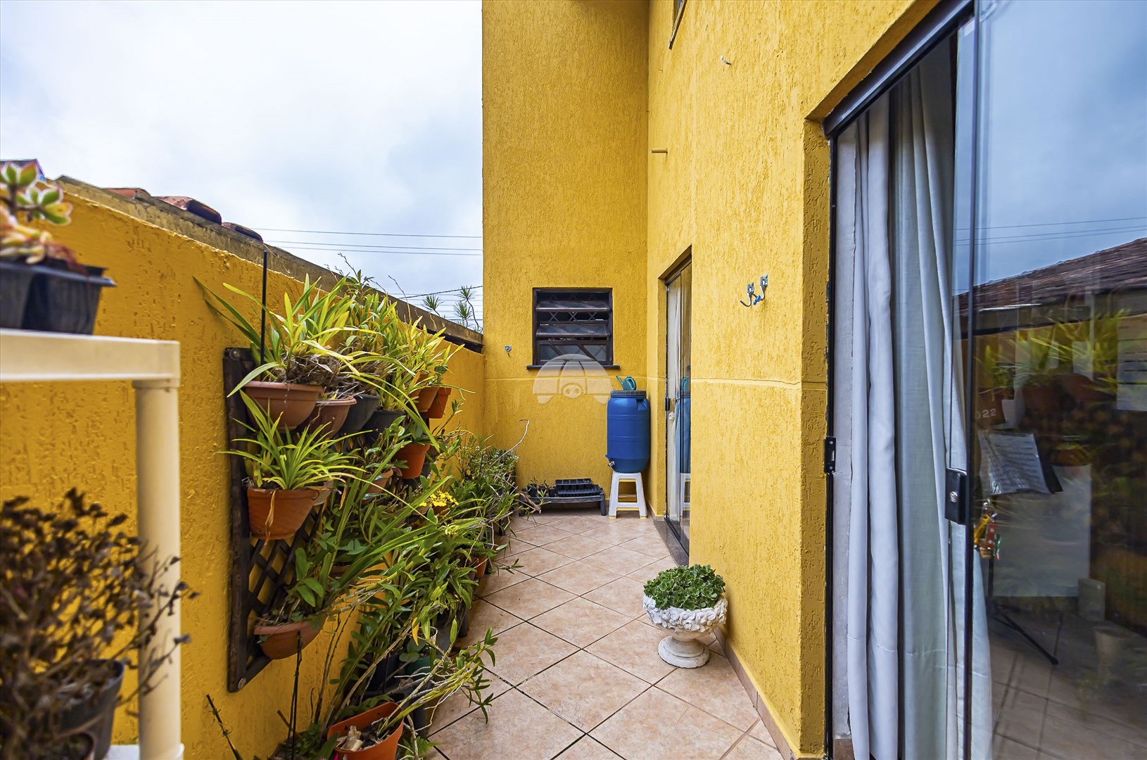 Casa à venda em São Braz, Curitiba — GOMES CONSULTOR IMOBILIARIO LTDA.